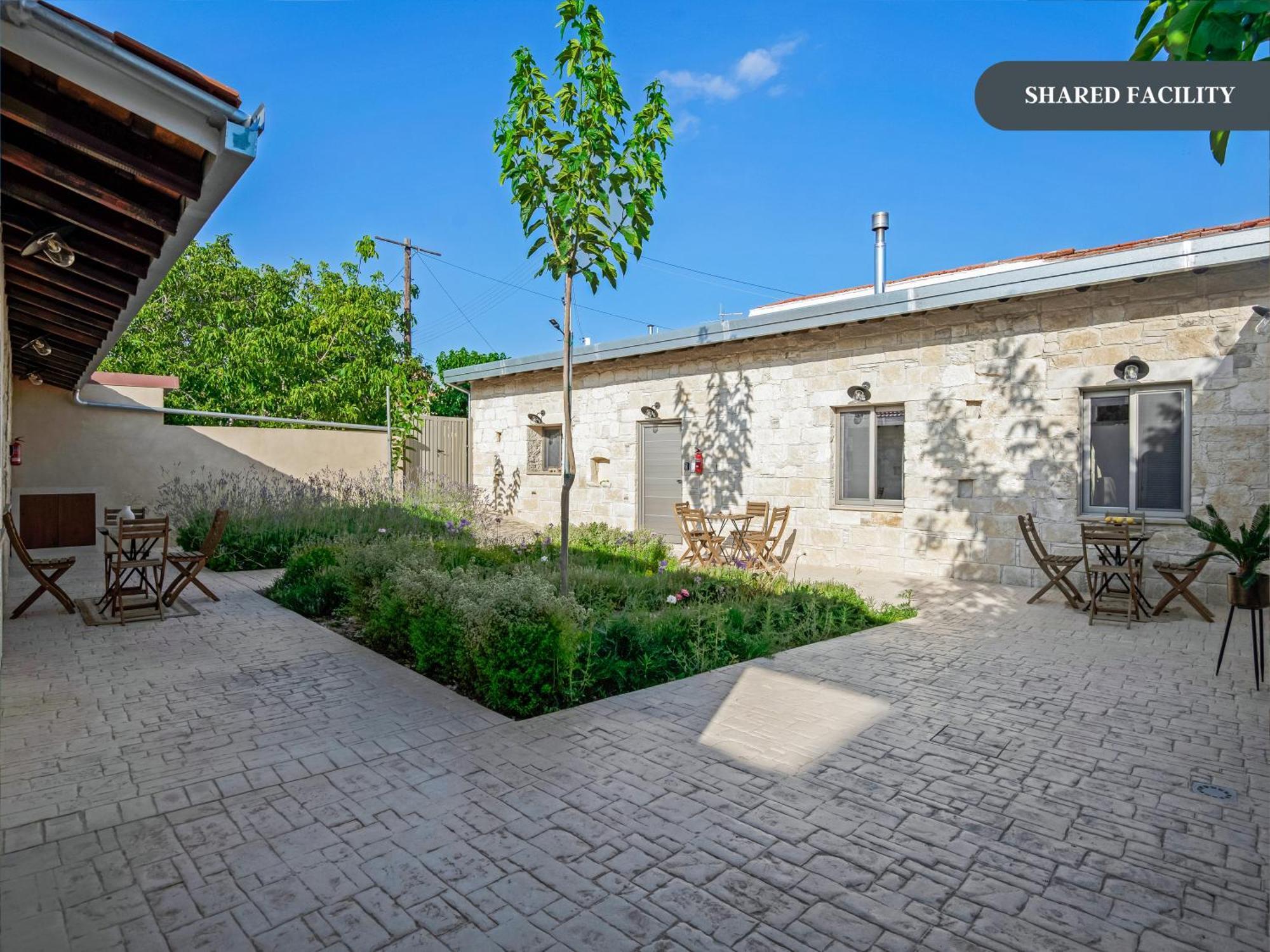 Sanders Andre Marie Apartment Vasa Kilaniou Exterior photo