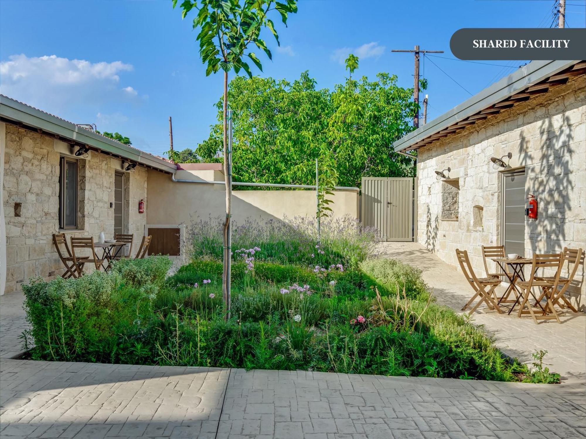 Sanders Andre Marie Apartment Vasa Kilaniou Exterior photo